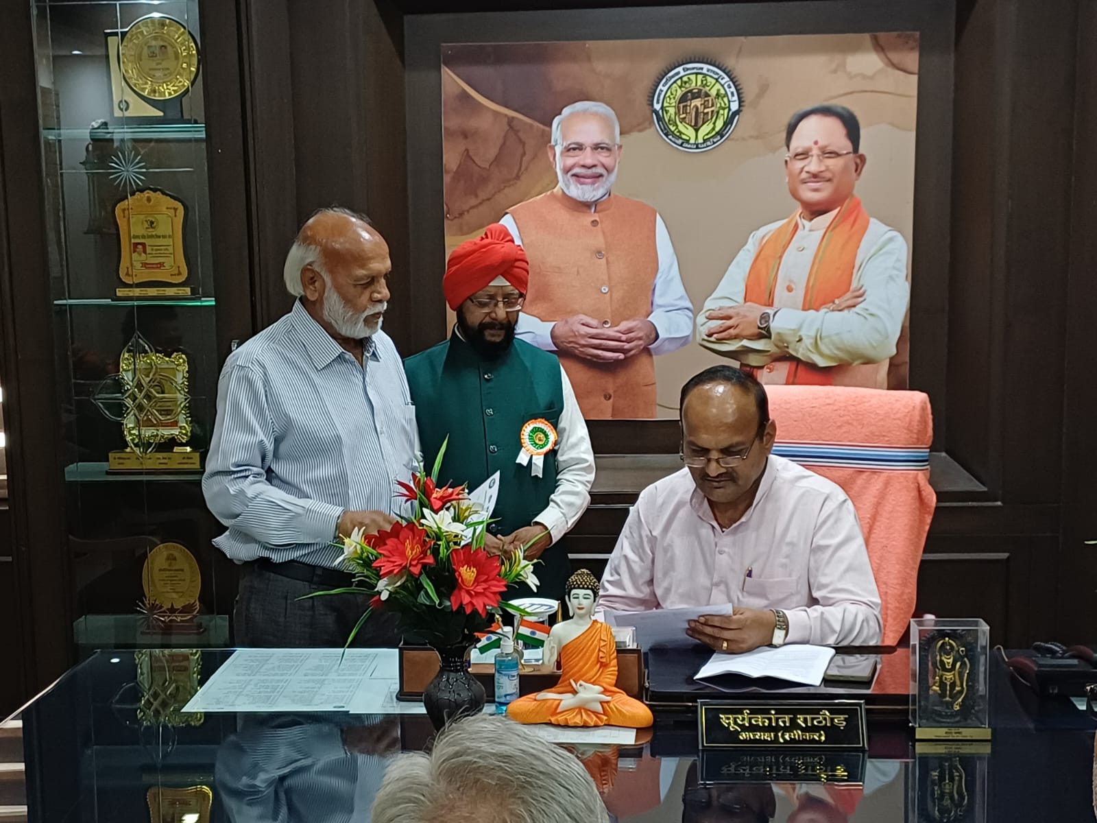 ग्रीन आर्मी द्वारा नगर निगम मुख्यालय एवं 10 जोनों में सिंगल यूज प्लास्टिक को पूर्णतः बंद करने की मांग —