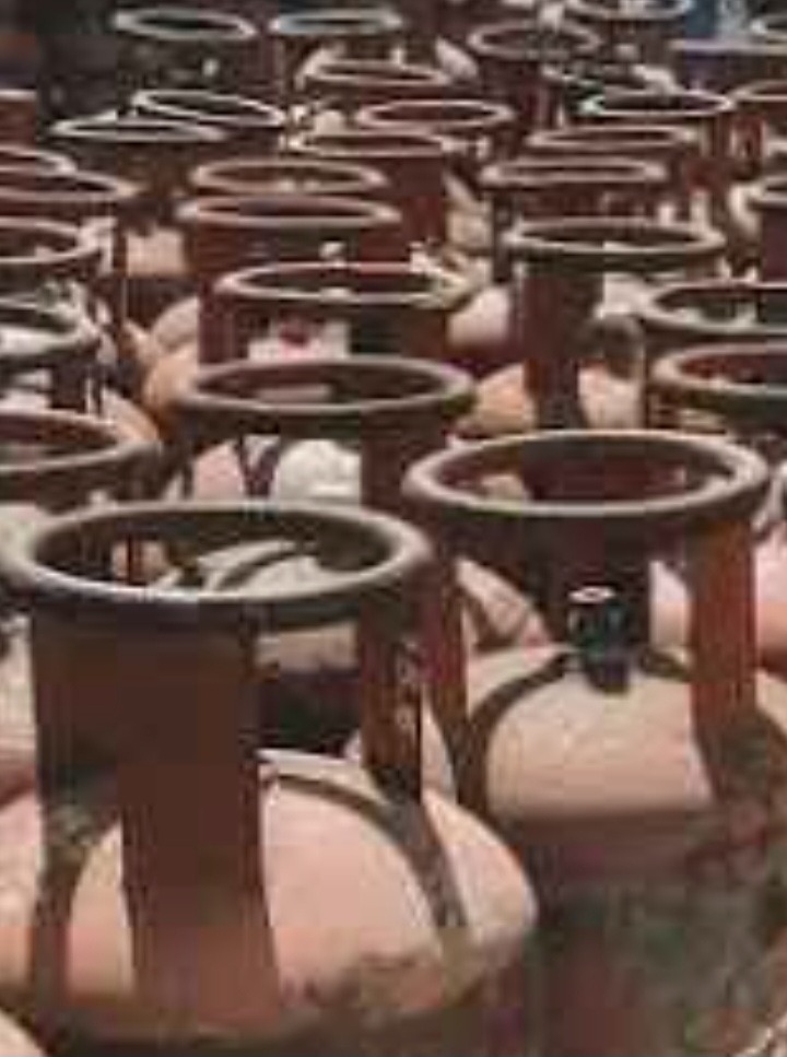 महासमुंद जिले में एल पी जी गैस की सतत उपलब्धता जारी।